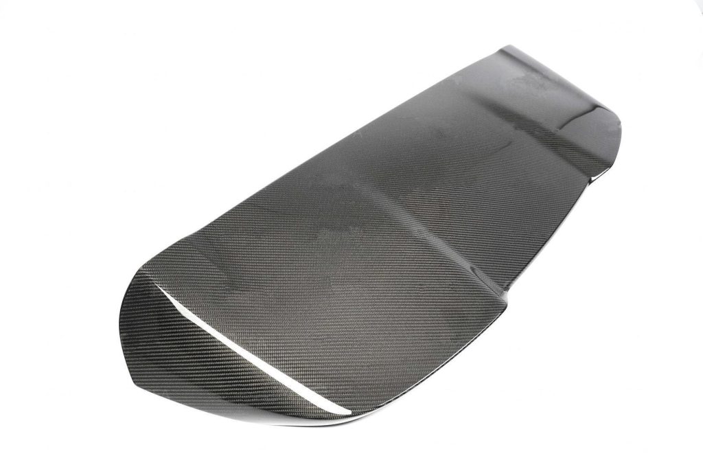 Спойлер на крышу Performance