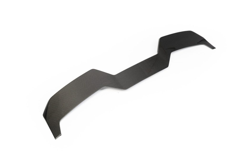 Спойлер на крышу MEGALODON