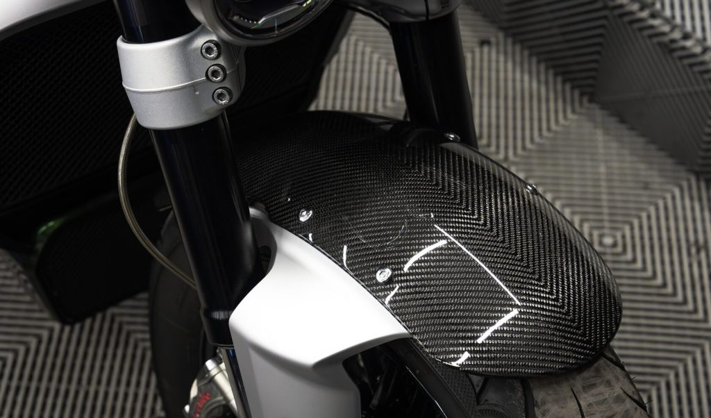 Переднее крыло