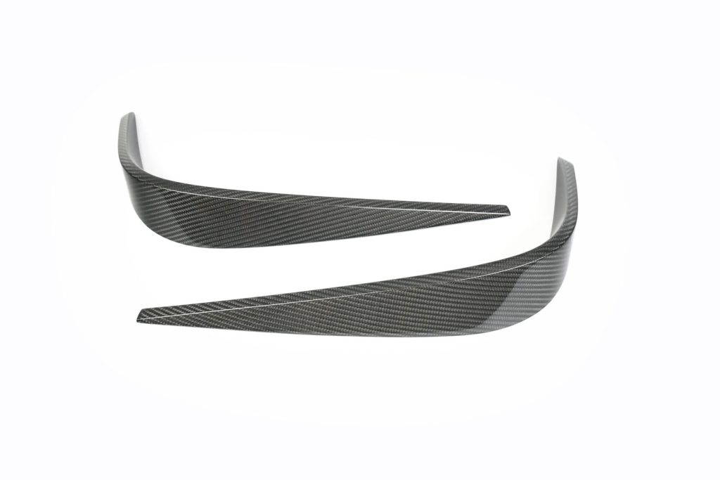 Накладки переднего бампера STREETFIGHTER